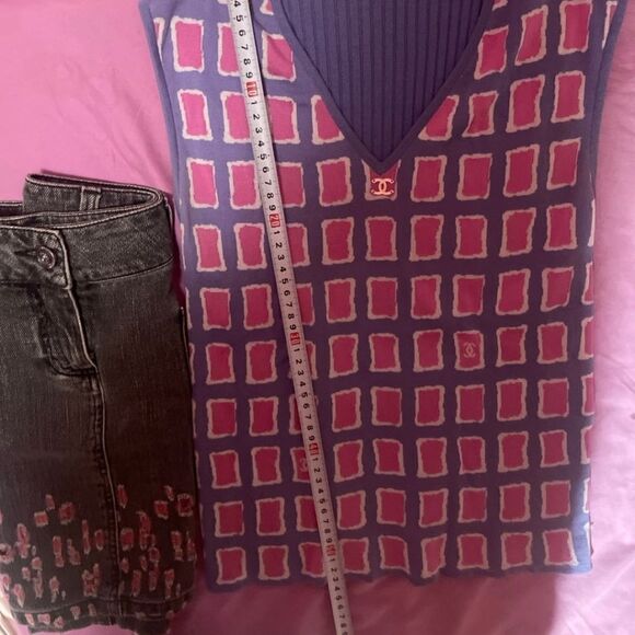 AUTHENTIC VINTAGE CHANEL PINK PURPLE ICONIC TOP & MATCHING DENIM SKIRT 36-38 - Picture 12 of 16